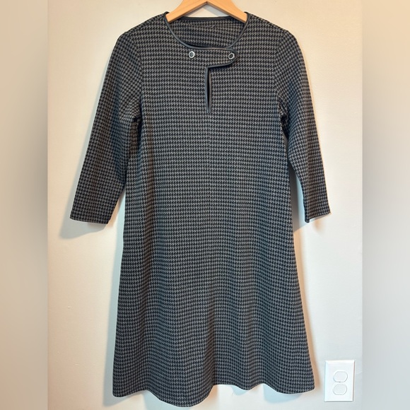 J. McLaughlin Dresses & Skirts - J. McLaughlin Black and Gray Houndstooth Dress